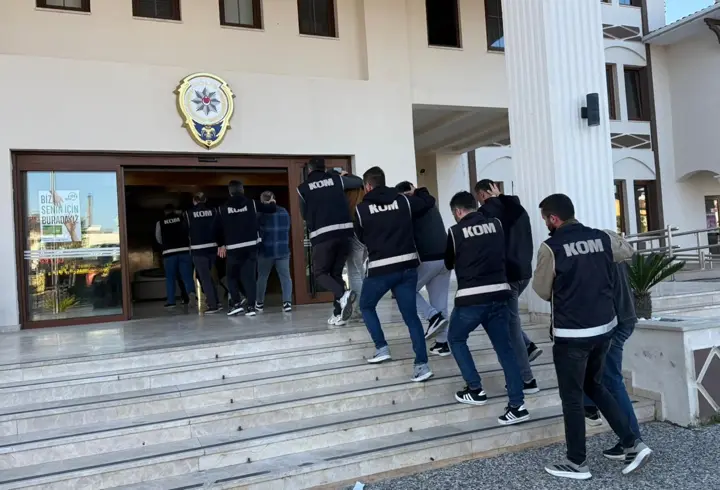 Muğla merkezli 12 ilde internetten 'yatırım' vaadiyle dolandırıcılığa 4 tutuklama