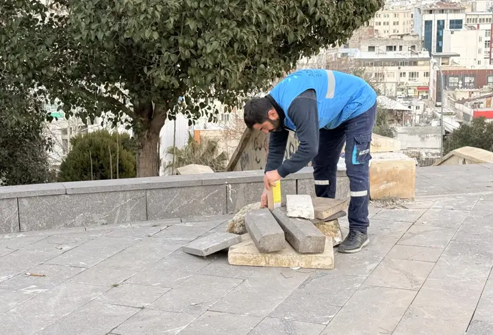 Kayınpederinden devraldığı ramazan topu patlatma geleneğini 25 yıldır sürdürüyor