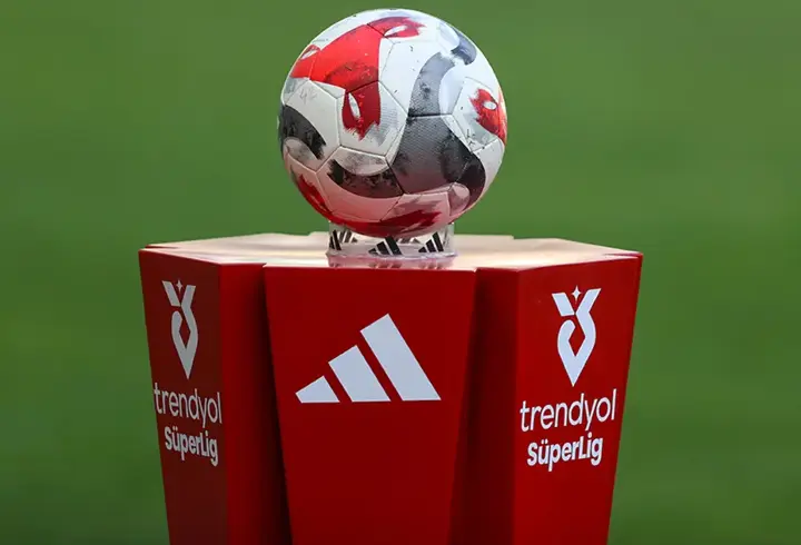 Süper Lig'de Yeni Yayın İhalesi İçin Hedef: Cam Gibi 4k Görüntü