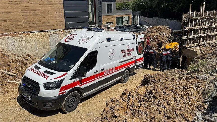  Çekmeköy'de inşaat alanındaki göçükte bir işçi öldü, bir işçi yaralandı 
