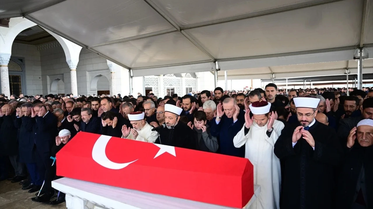 Cumhurbaşkanı Erdoğan, Üsküdar Belediye Başkan Vekili Gültekin'in Cenaze Törenine Katıldı