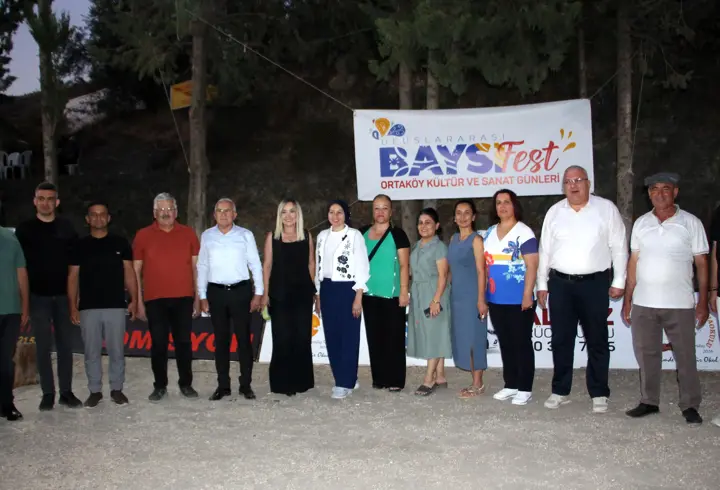 Kumluca'da renkli festival
