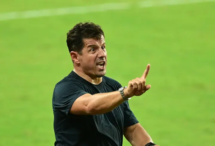 Emre Belözoğlu'ndan istifa kararı