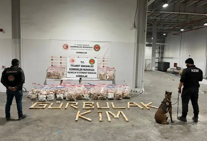 Gürbulak'ta 394 kilo metamfetamin ele geçirildi