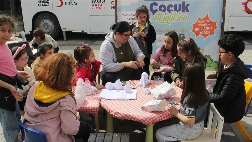 Sinop'ta çocuklar yaptıkları etkinlikle "sıfır atığa" dikkati çekti