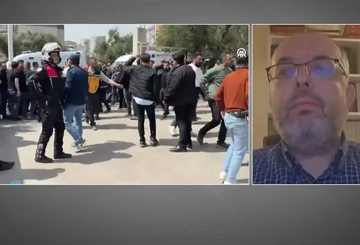 Prof. Dr. Erhan Afyoncu: Duyarlı yayınları için CNN TÜRK'ü tebrik ediyorum