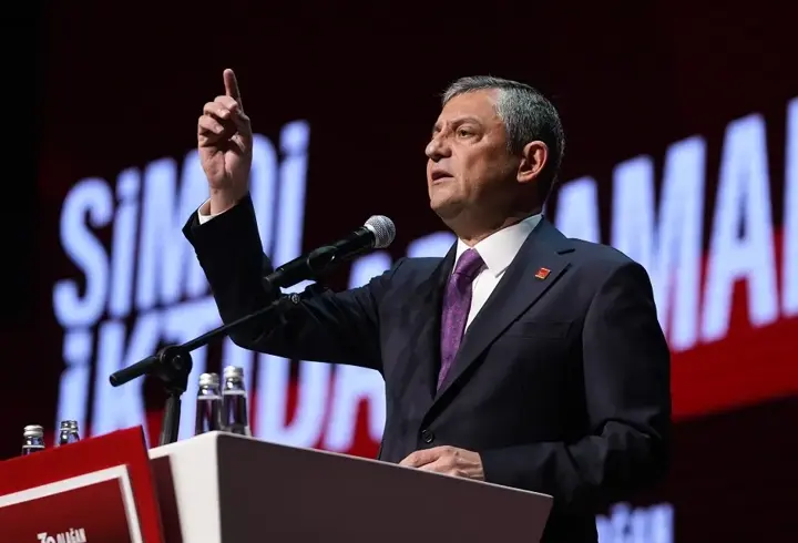 CHP'nin A Takımı belli oldu: Özgür Özel 12 ismin üstünü çizdi