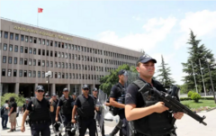 Süleymancılar lideri Kuriş'e üçüncü operasyon: 54 gözaltı, 14 kayyum