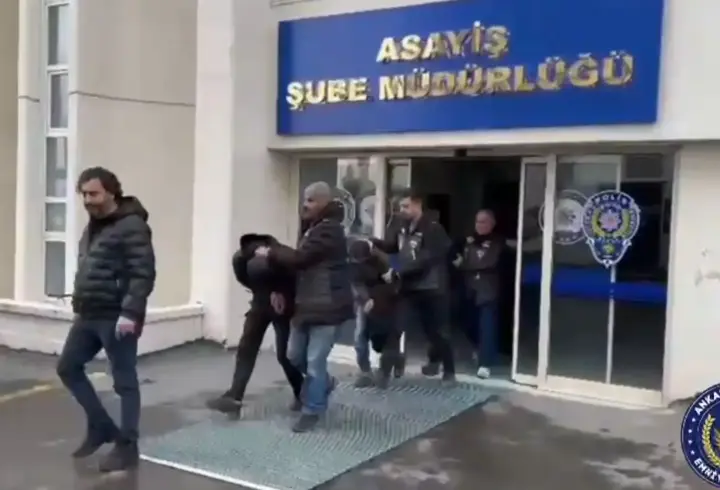 Ankara’da çaldıkları araçları parçalayıp satan 8 şüpheli yakalandı