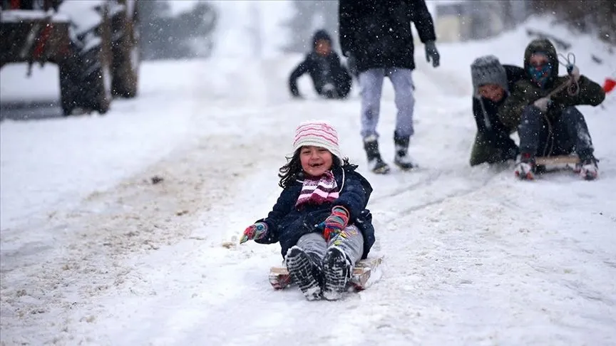 Tunceli'de buzlanma ve don olayları nedeniyle eğitime yarın ara verildi