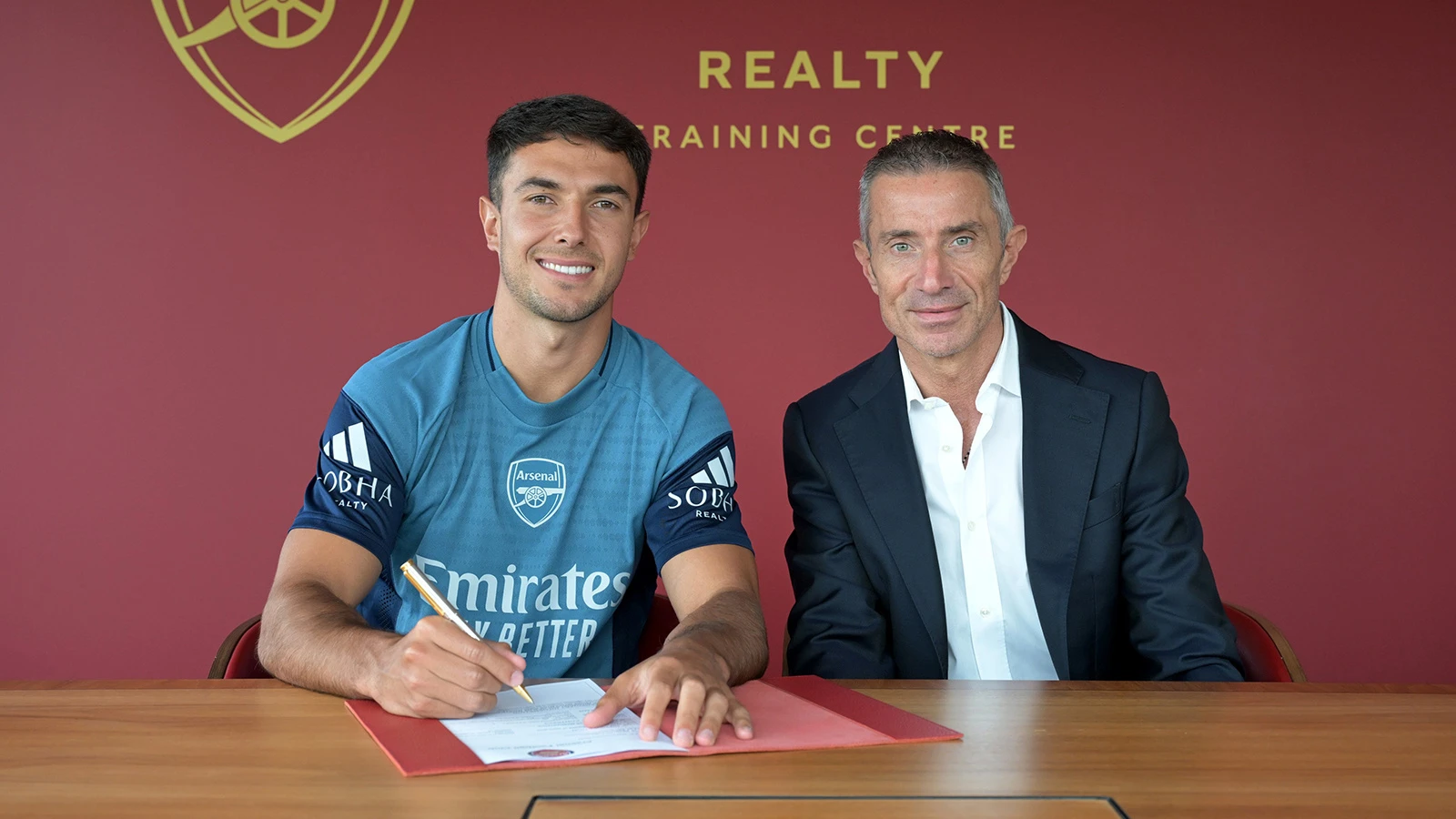 Arsenal, Martin Zubimendi'yi renklerine bağladı