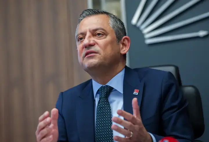 Abdulkadir Selvi kaleme aldı: Özgür Özel’in imajı sarsıldı