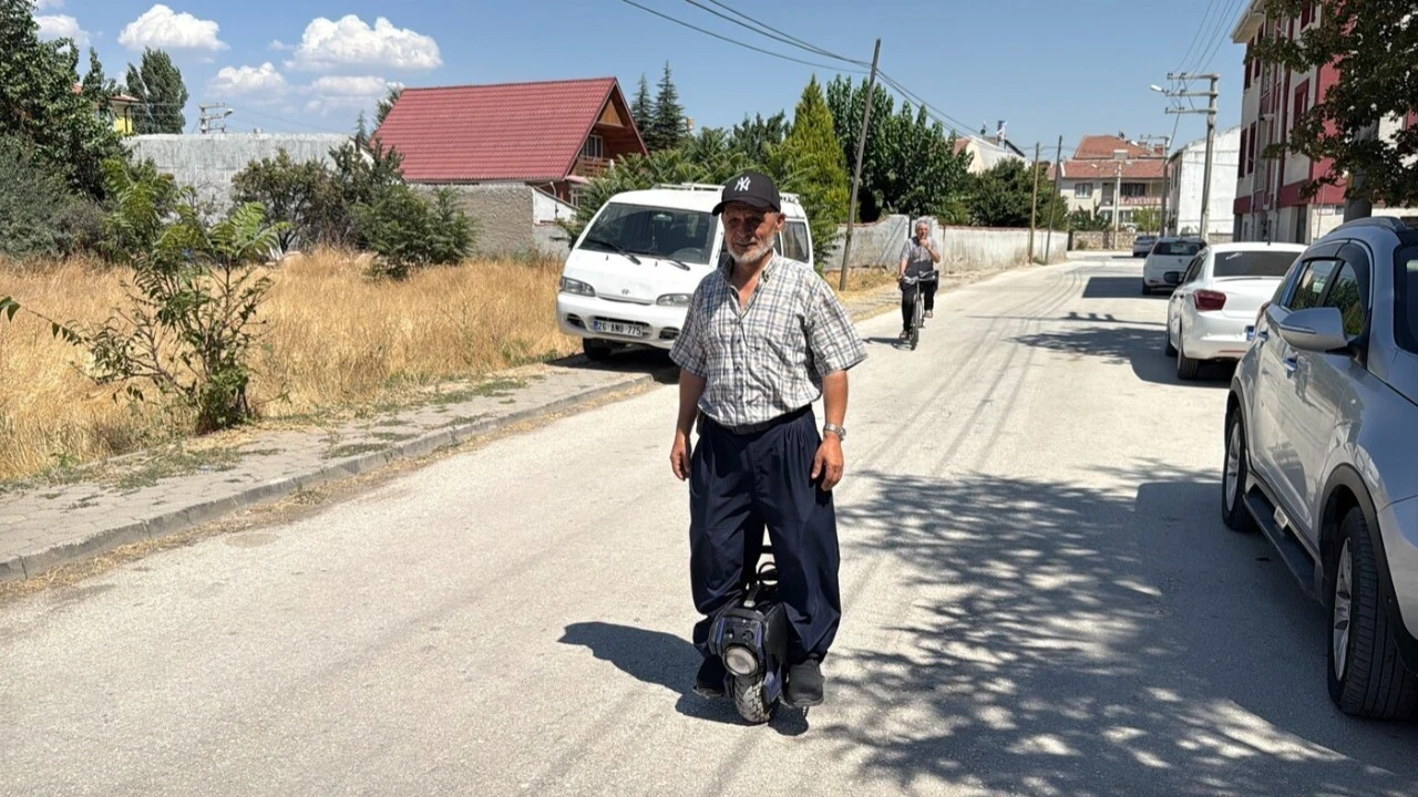 60 yaşında tek tekerle 4 bin kilometre yol yaptı