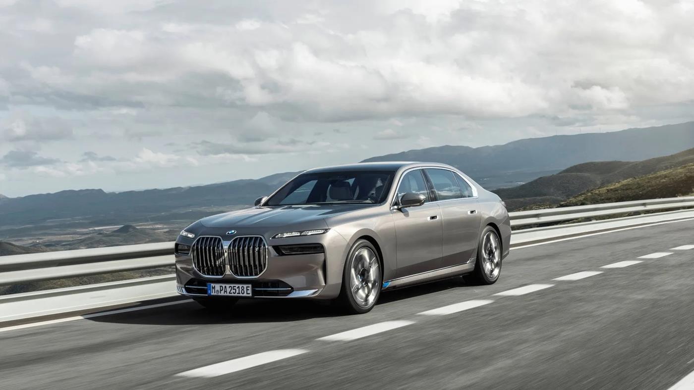 Mercedes’in ardından BMW de Level 3 otonom sürüşten vazgeçiyor