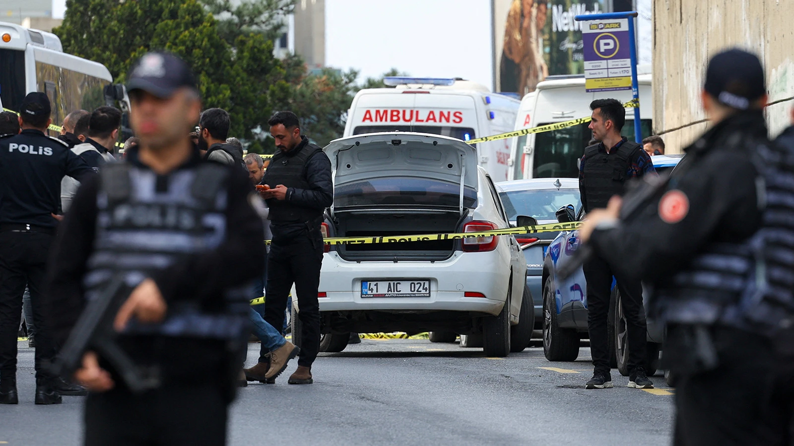 Teröristler İzmit'ten bu araçla gelmiş: İnceleme başlatıldı