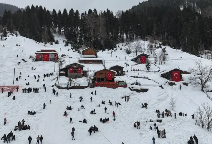 Rize'de "18. Kardan Adam Kış Festivali" başladı