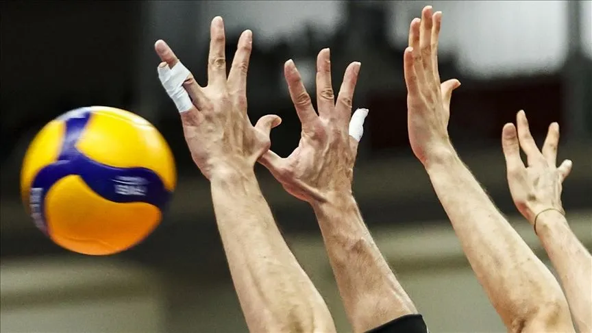 Voleybol Efeler Ligi'nde "normal sezon" sona eriyor