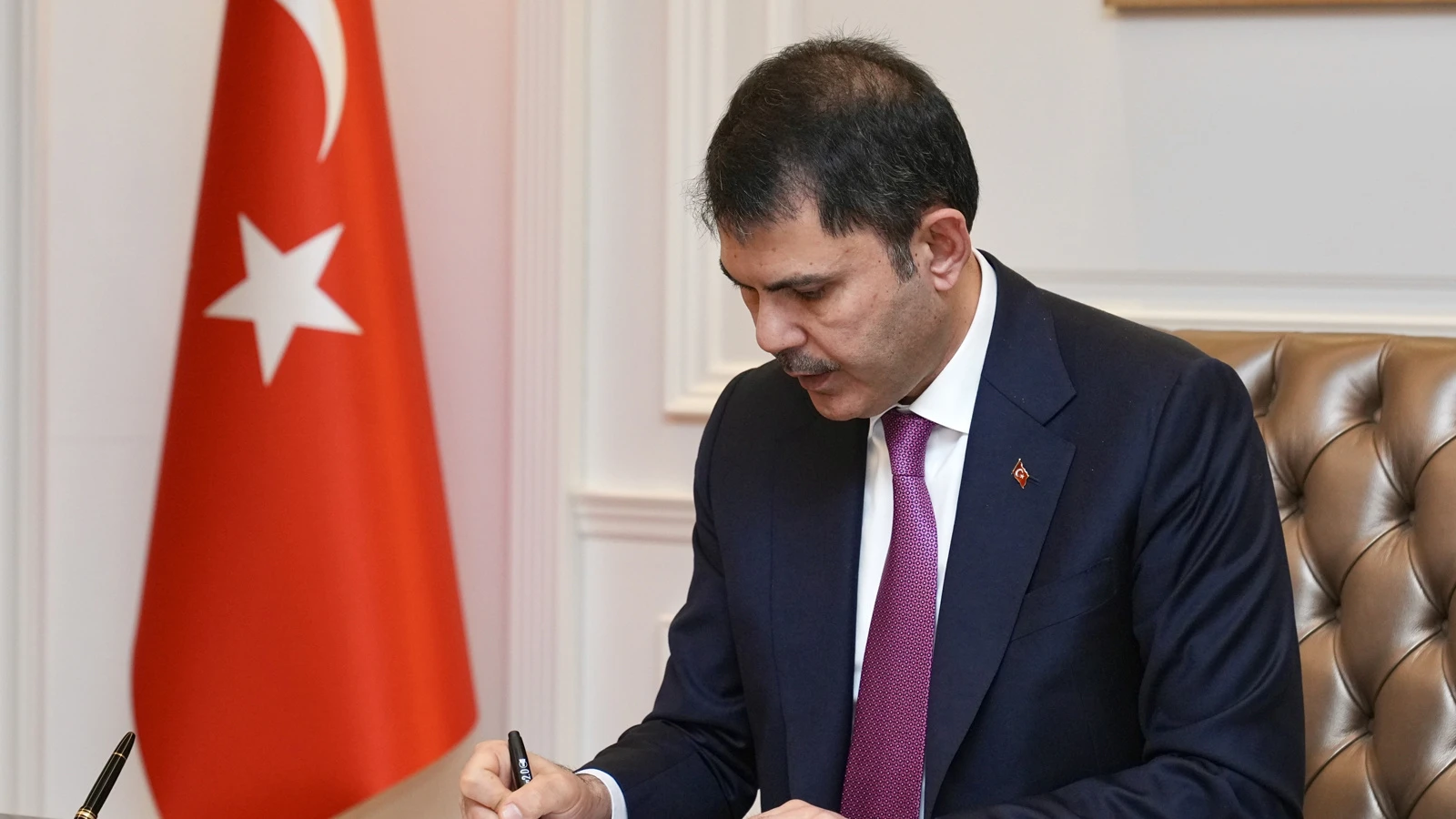 Bakan Kurum paylaştı: Çorum'un tarihi meydanı gün yüzüne çıktı