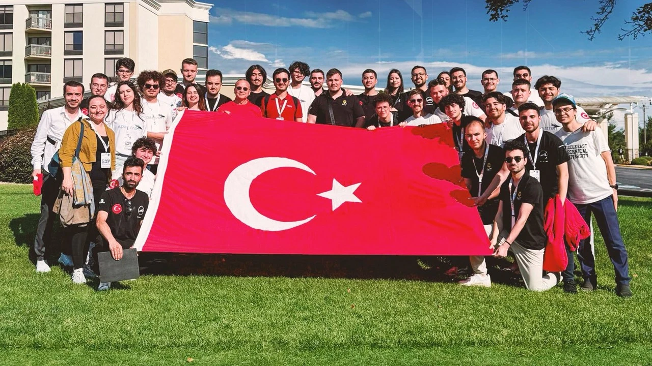 Türk takımları ABD'deki model uydu yarışmasına damga vurdu