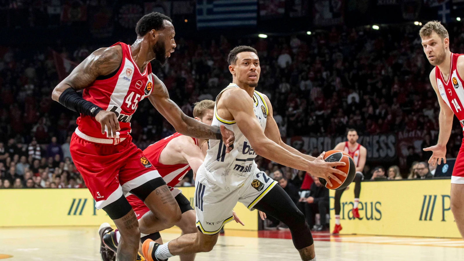 Fenerbahçe Beko, Olympiakos deplasmanında kayıp