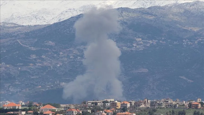 İsrail'in Lübnan'da bir araca düzenlediği hava saldırısında 1 kişi öldü