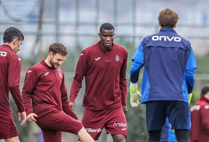 Trabzonspor'da Onuachu gelişmesi! Fenerbahçe maçı öncesi takımla çalıştı...