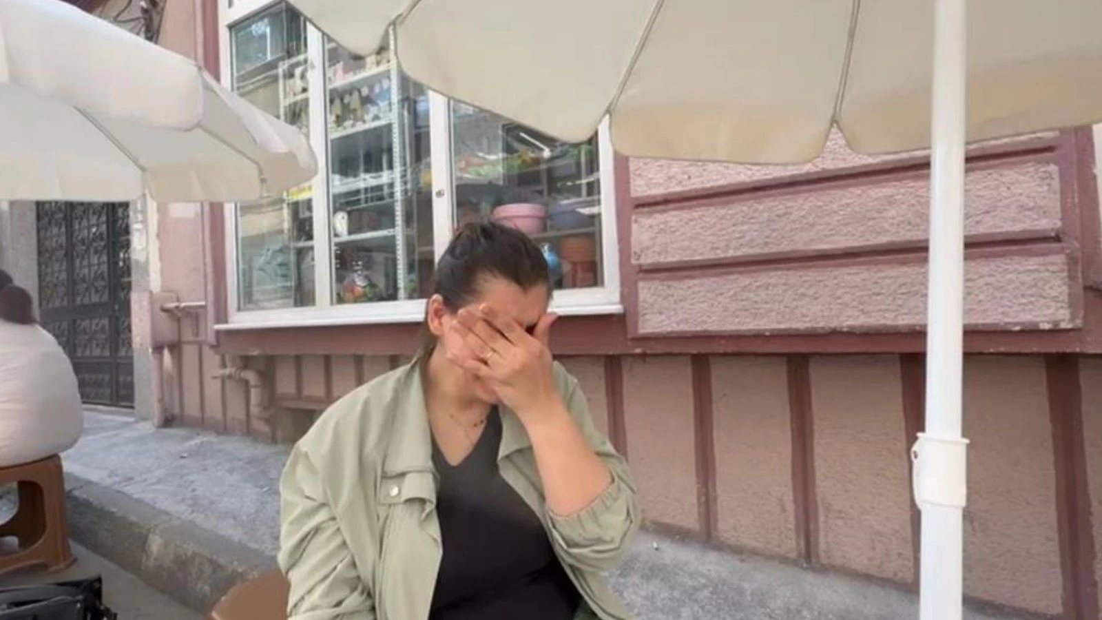 İlkokulda kan donduran olay: Çocuğun parmağı koptu, ders devam etti