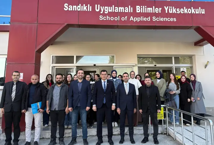 Üniversitelilere siber suçlara yönelik tedbir anlatıldı