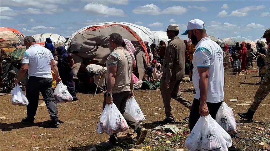 Hak İnsani Yardım Derneği, Somali'de yaklaşık 260 bin kişiye kurban eti dağıttı