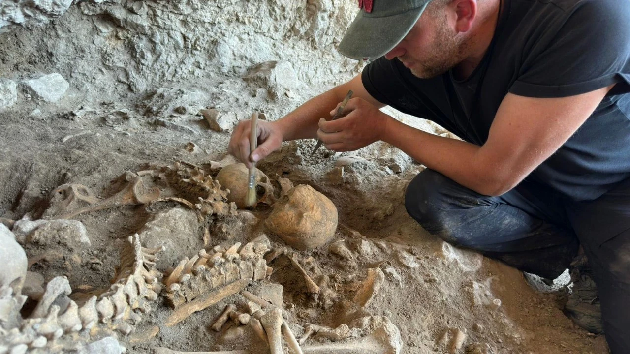 Bitlis’te 8 bin yıllık yaşam izi: Delikli Mağara’da tarihi keşif