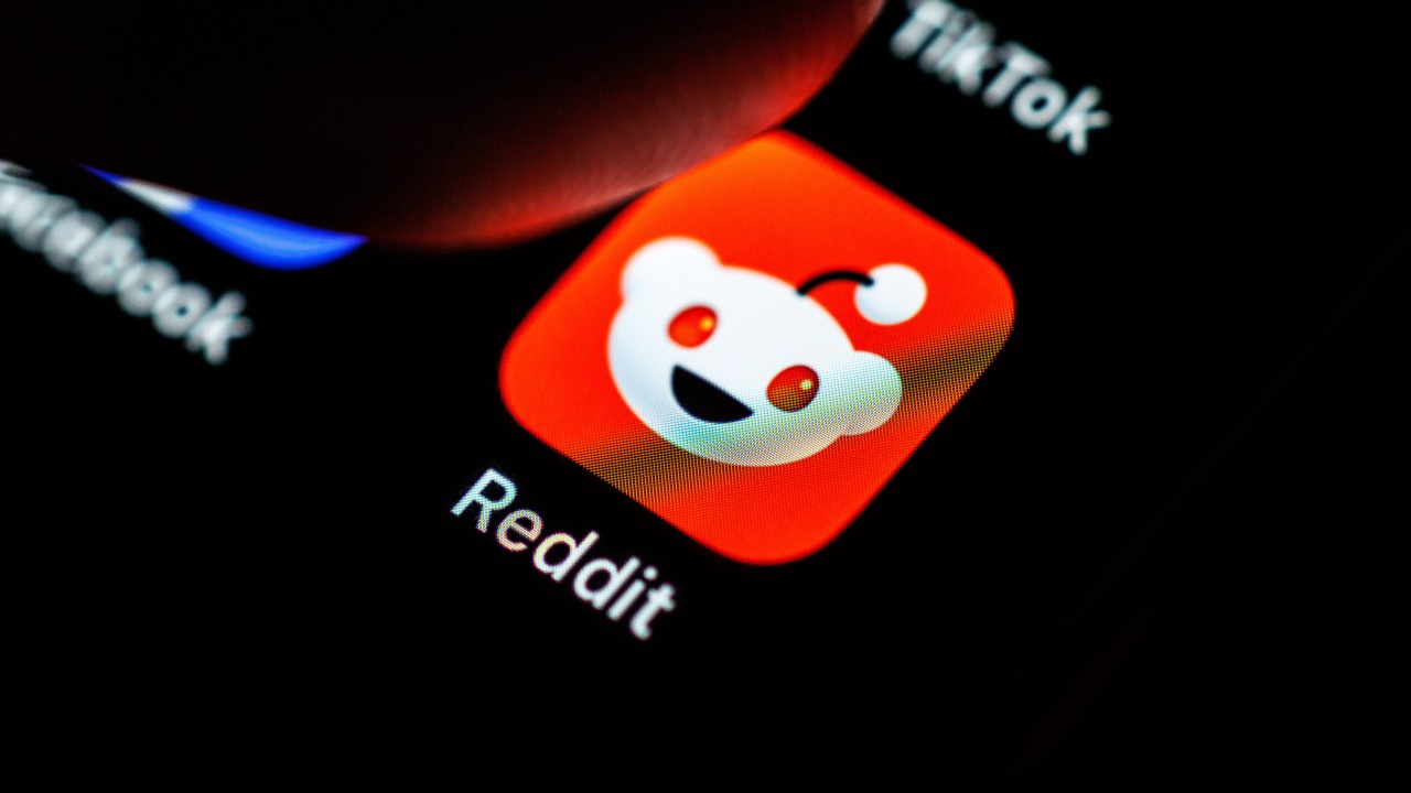 Reddit yapay zekası ağrı kesici yerine eroin önerdi