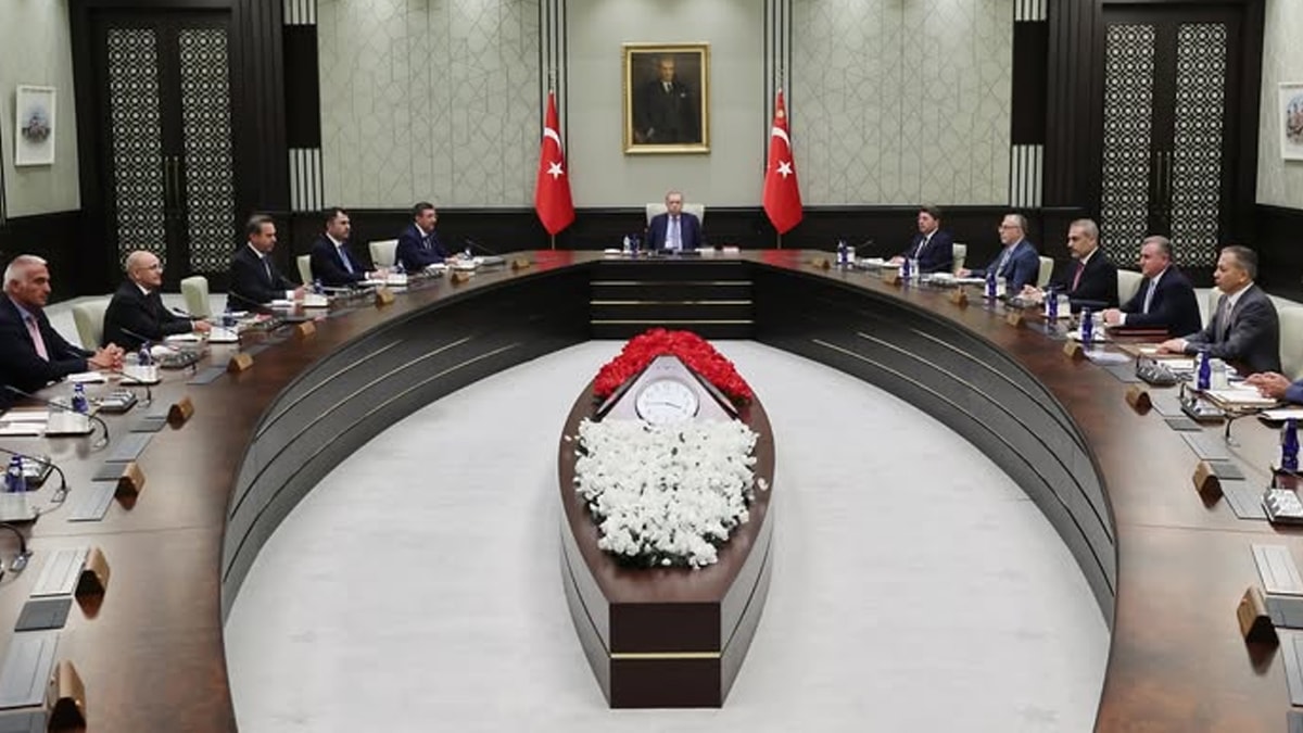 Kabine Beştepe’de toplanıyor: Gündemde orman yangınları var