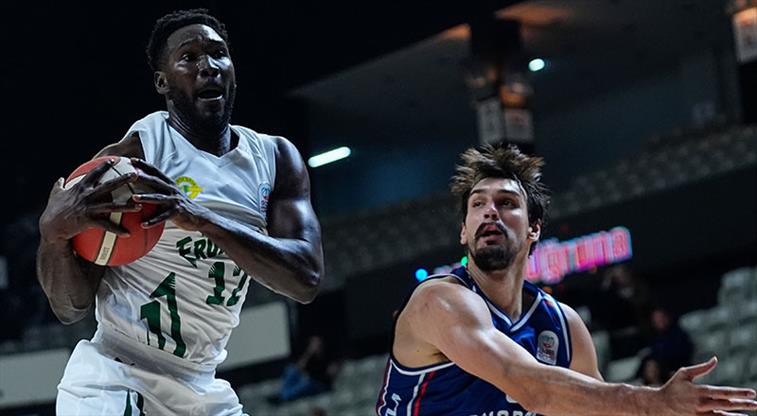 Özet | Esenler Erokspor, Anadolu Efes'i Devirdi!