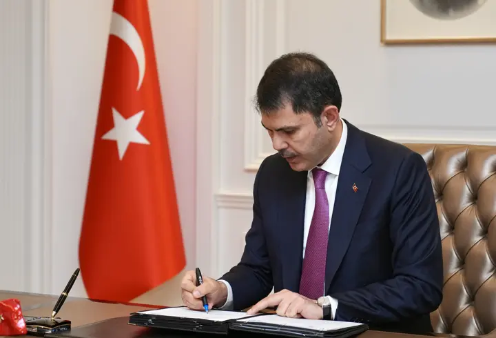 Bakan Kurum paylaştı: İstanbul’da 150 bin vatandaşımız daha sağlam binalarda oturacak