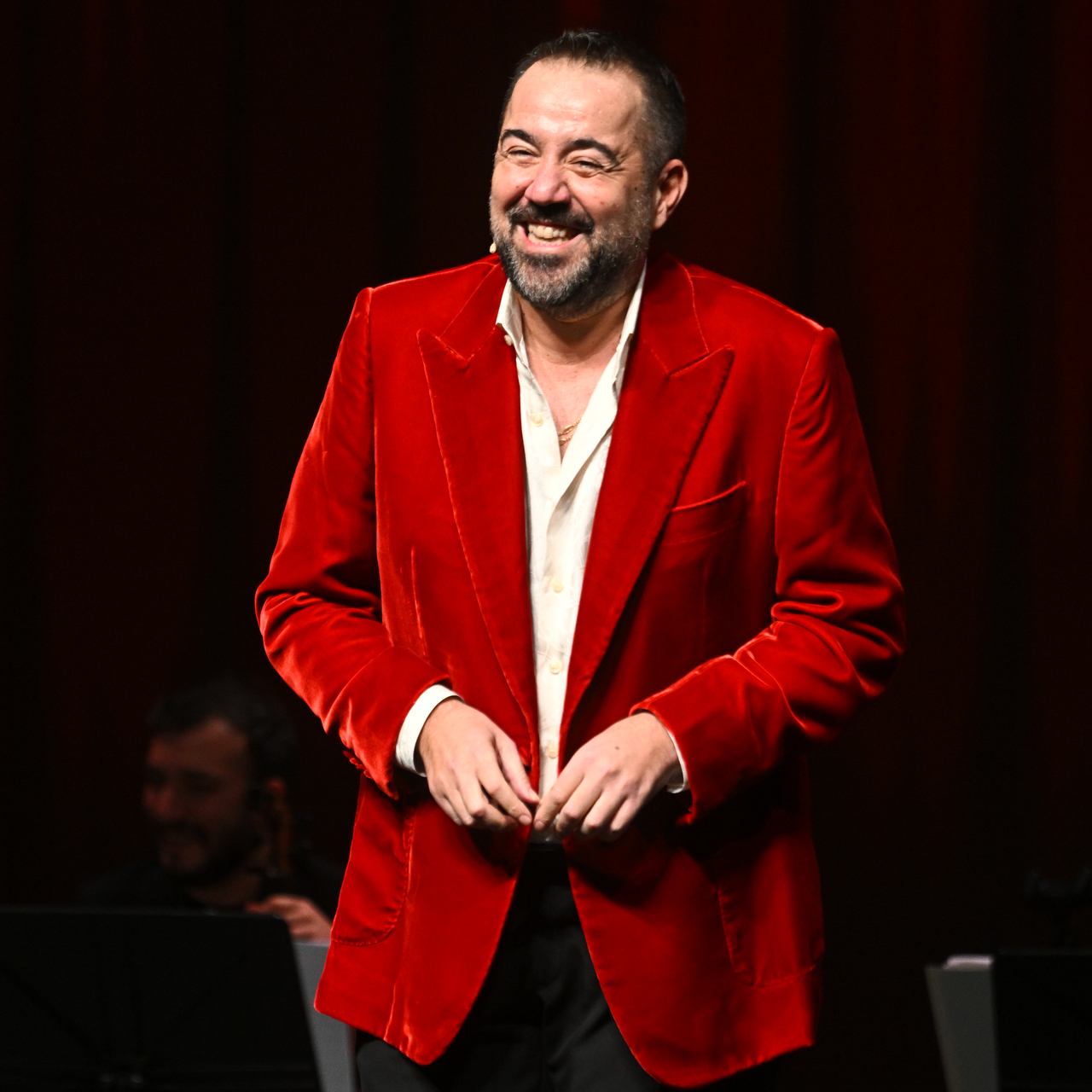 'Ata Demirer Gazinosu 2' yaz turnesine çıkıyor