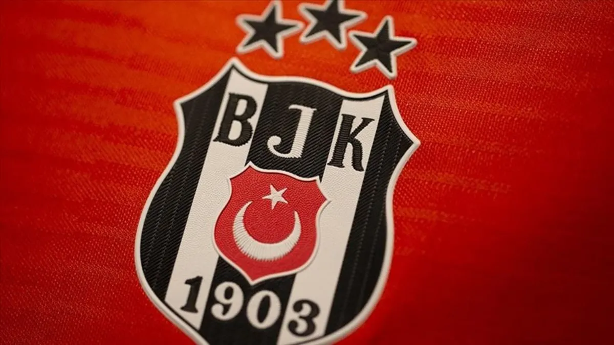 Beşiktaş'tan Fenerbahçe'nin yeni başkanı Sadettin Saran'a tebrik