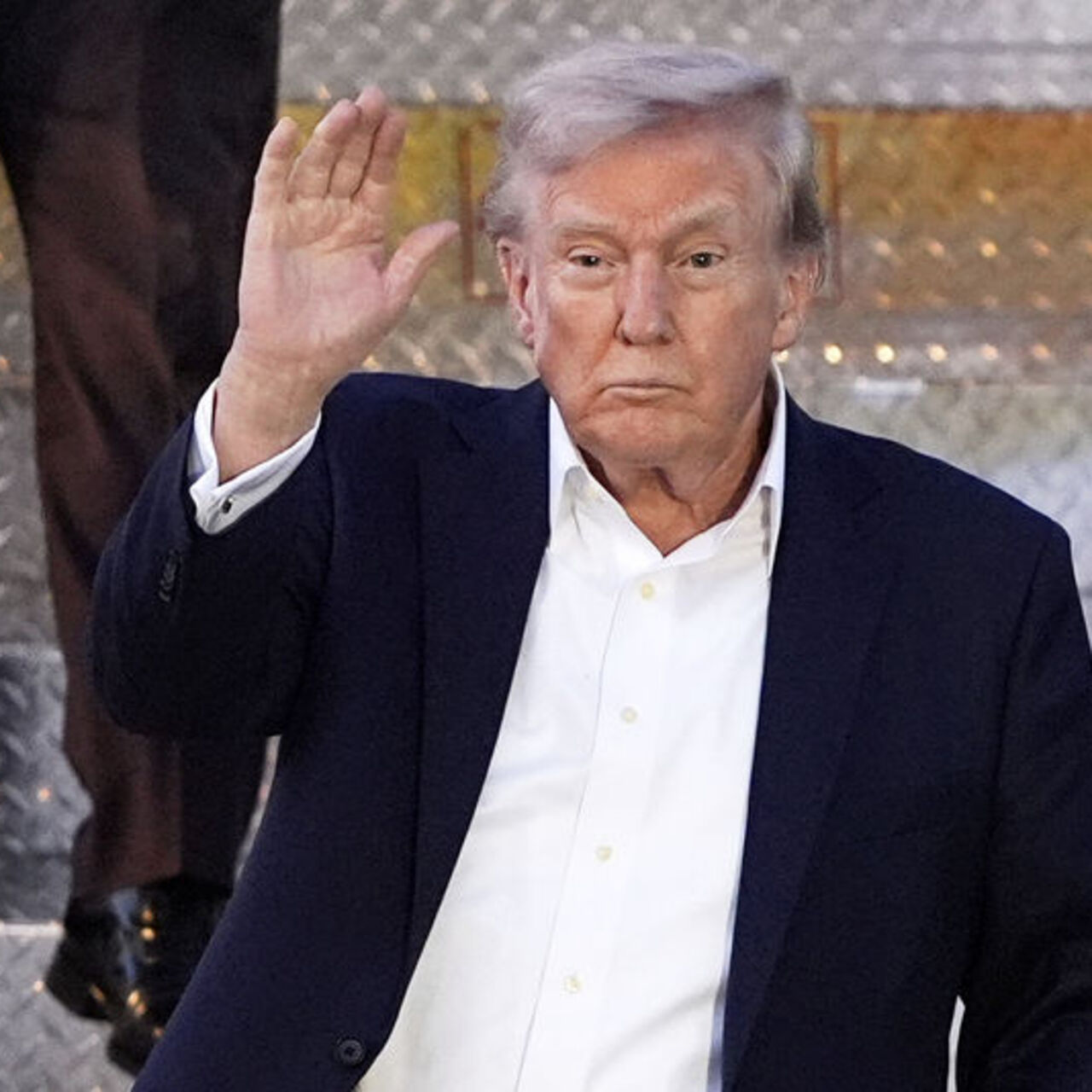 “Trump’a suikast için” annesini ve üvey babasını öldürdü