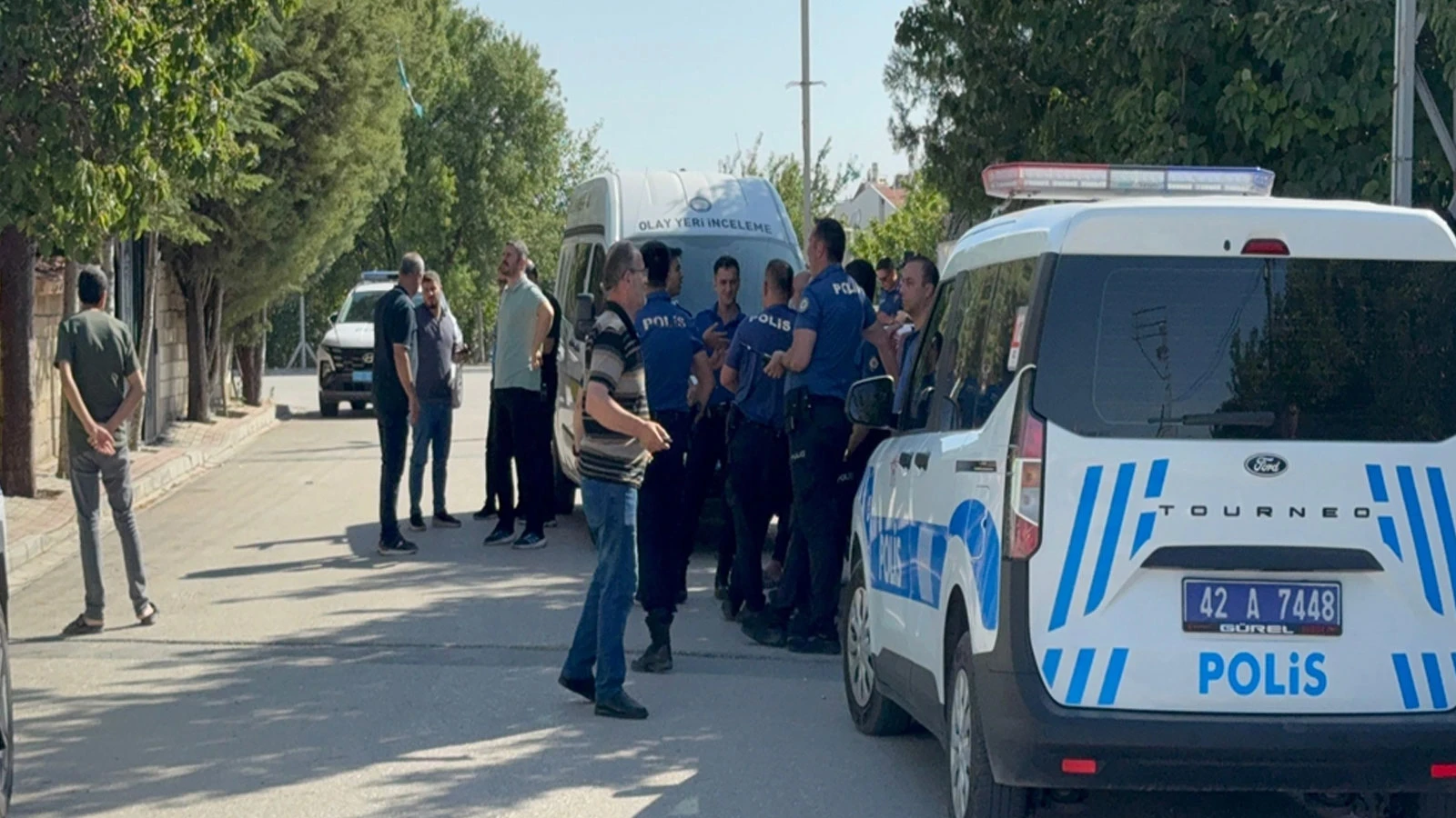 Konya'da dehşet dolu olay! Annesi ve ablasını bıçaklayıp, intihara kalkıştı