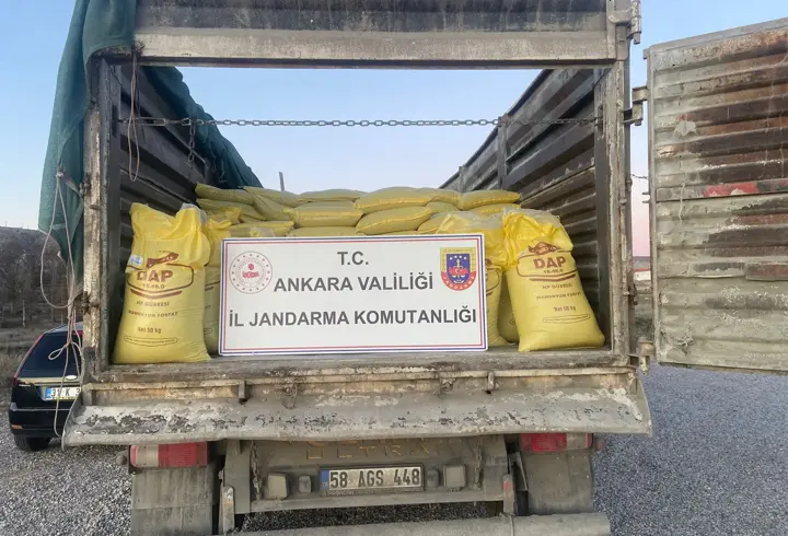 Ankara'da 30 ton sahte gübre ele geçirildi: 3 gözaltı