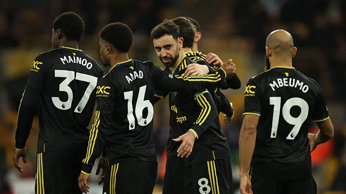 Manchester United deplasmanda 3 puanı 4 golle aldı: İşte maçın özeti