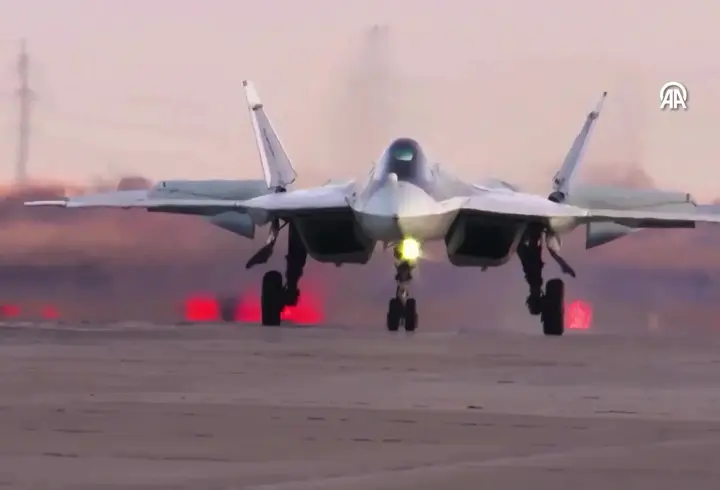 Rusya'dan bir ilk: 5. nesil Su-57 ihracatı yapıldı!