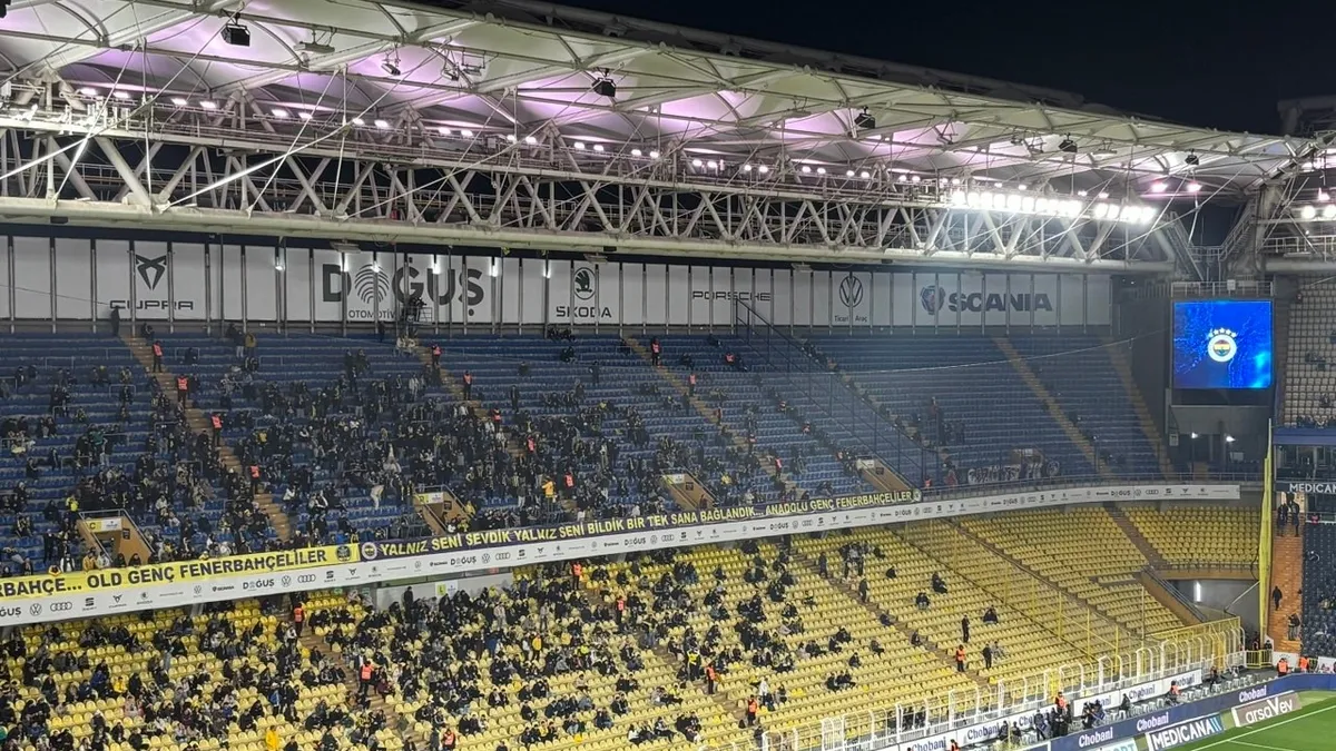 Fenerbahçeli taraftarlar Gaziantep FK maçına ilgi göstermedi!