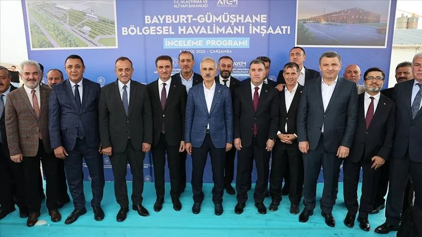 Bakan Uraloğlu, Bayburt-Gümüşhane Havalimanı inşaatında incelemelerde bulundu