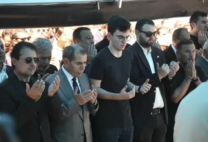 Galatasaray yöneticisi İsmail Sarıkaya, son yolculuğuna uğurlandı
