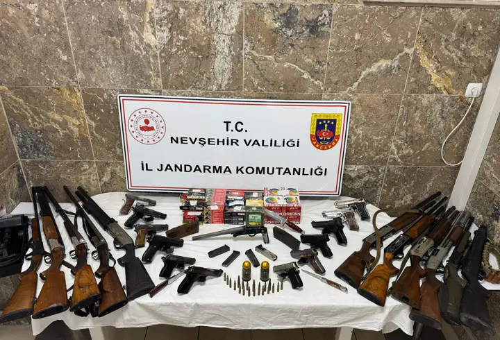 Nevşehir'de yasa dışı silah ticareti operasyonu; 15 gözaltı