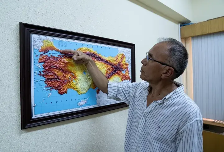 Türkiye'nin deprem gerçeği: 26 yılda 448 bin kez sallandı!