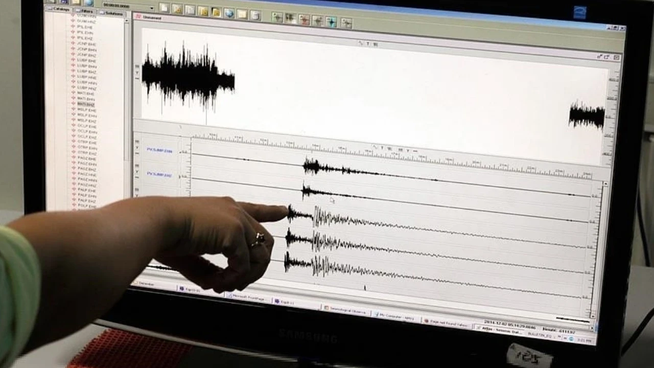 Son depremler 21 Şubat 2026 listesi... Deprem mi oldu? En son deprem nerede ve kaç büyüklüğünde deprem oldu?
