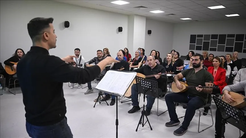 Etlik Şehir Hastanesi'nde çalışanlar müzikle buluşuyor