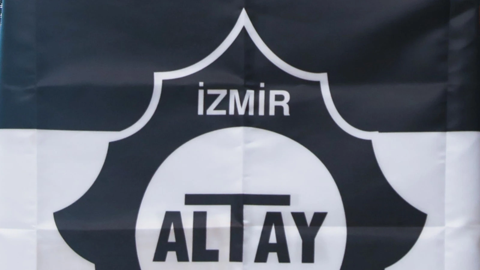 İzmir'in 111 yıllık efsanesi Altay, 3. Lig'e düştü