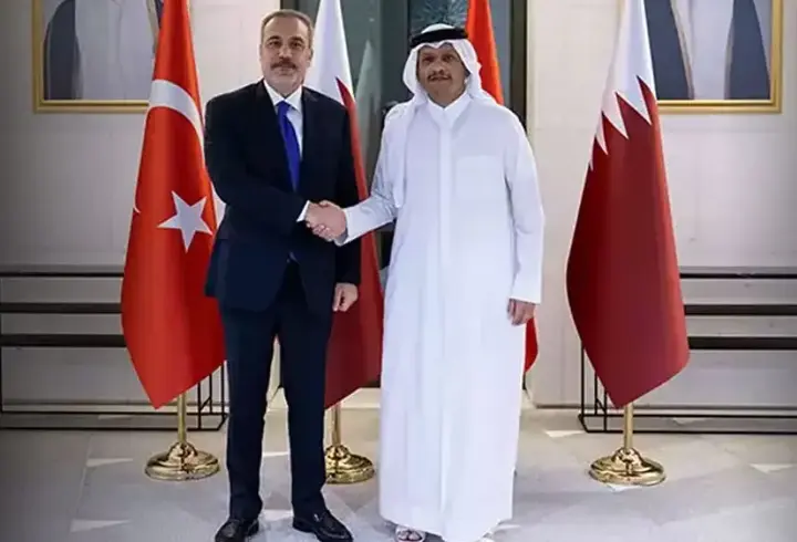 Dışişleri Bakanı Hakan Fidan Doha'da mevkidaşı El Sani ile görüştü